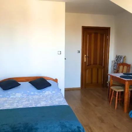 Δωμάτια σε οικογενειακή κατοικία Goscinne Zuzanka